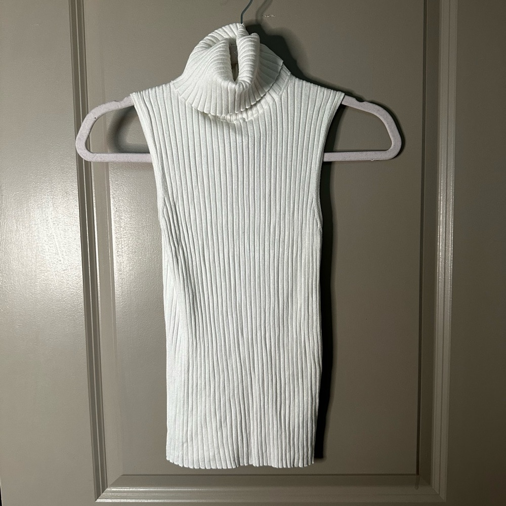EXPRESS Sleeveless Turtleneck - White - Sz S
